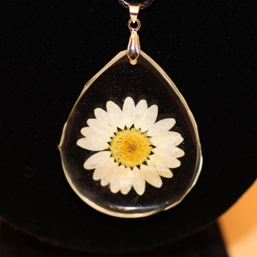 Flower necklace